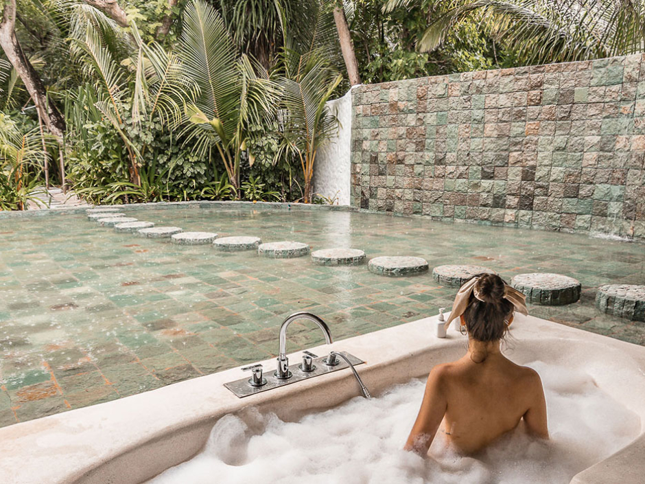 Hedonistit_prev_1000x700